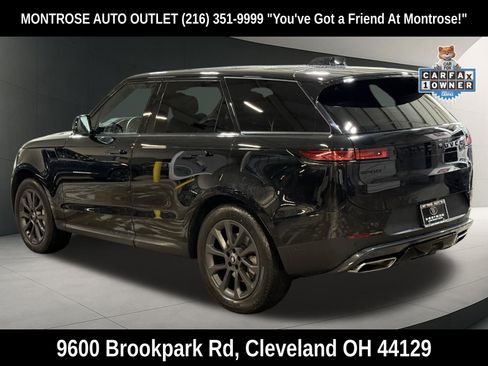 Used 2024 Land Rover Range Rover Sport SE AWD/4WD image 4