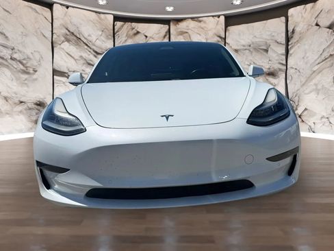 Used 2018 Tesla Model 3 Long Range RWD image 3