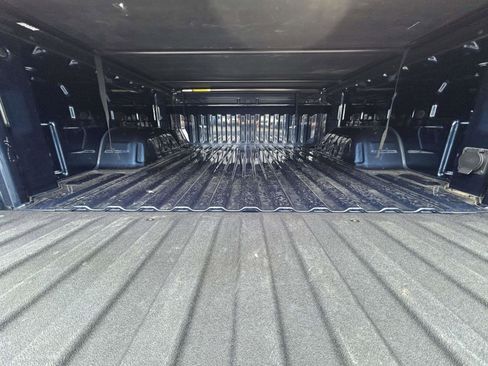 Used 2023 Chevrolet Silverado 1500 LT image 16