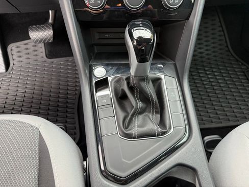 Used 2024 Volkswagen Taos S w/ MDO Package image 20