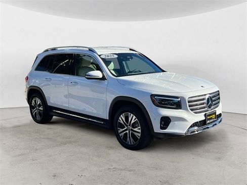 Certified 2025 Mercedes-Benz GLB 250 4MATIC image 7