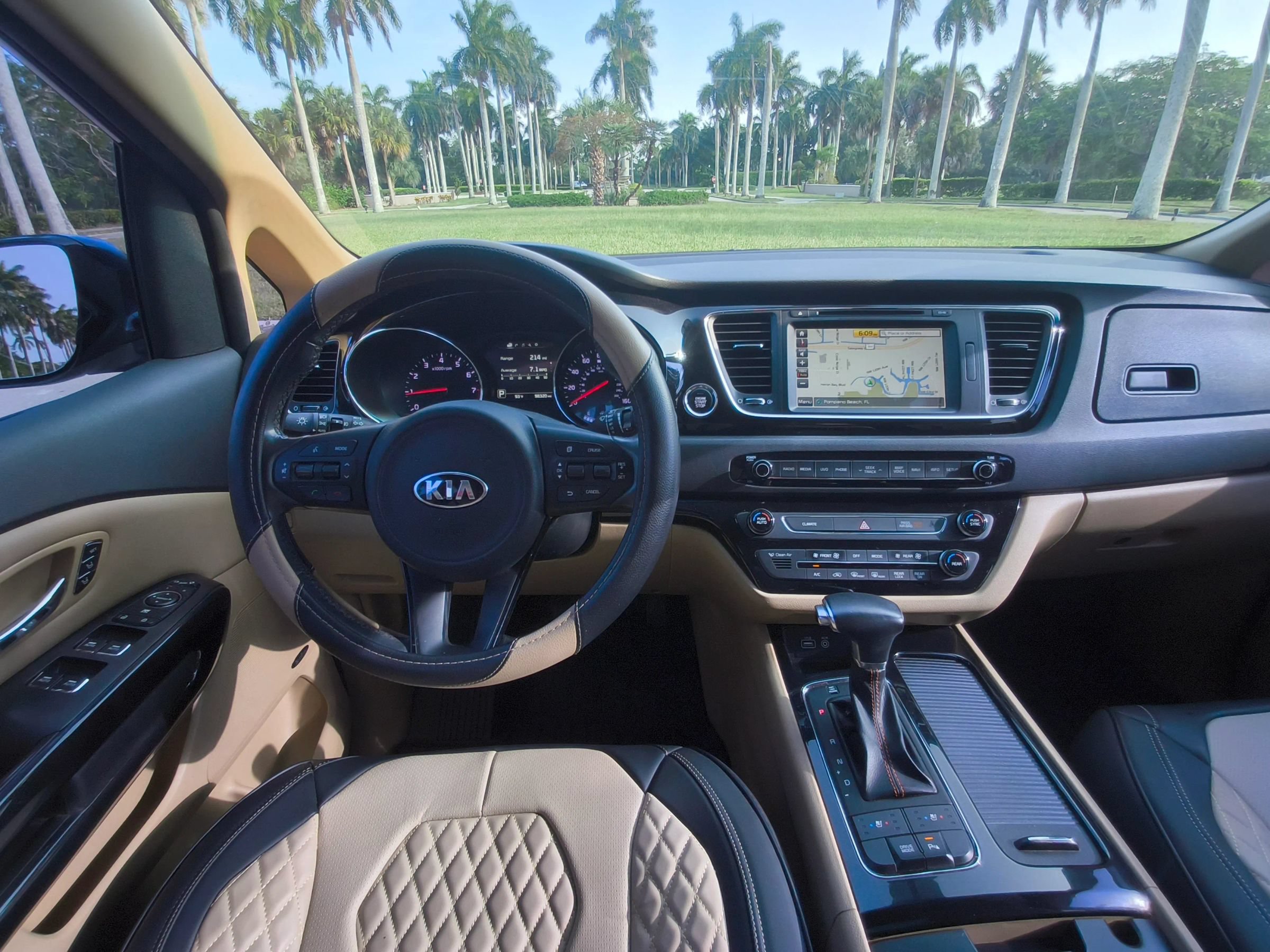 Used 2018 Kia Sedona SX FWD image 8