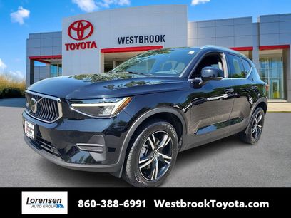 Used 2025 Volvo XC40 B5 Core