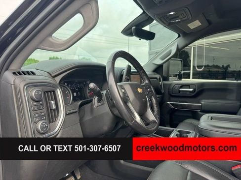 Used 2020 Chevrolet Silverado 2500 LTZ w/ LTZ Premium Package AWD/4WD image 8