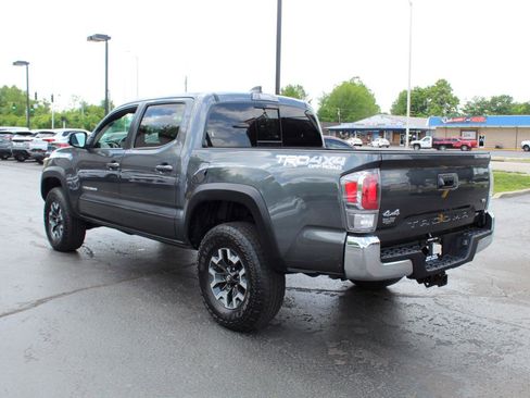 Used 2023 Toyota Tacoma TRD Off-Road AWD/4WD image 7