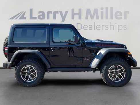 New 2025 Jeep Wrangler Rubicon w/ Convenience Group image 7