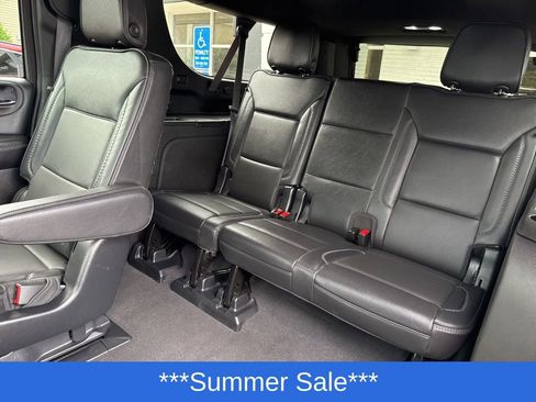 Used 2023 GMC Yukon XL Denali image 41