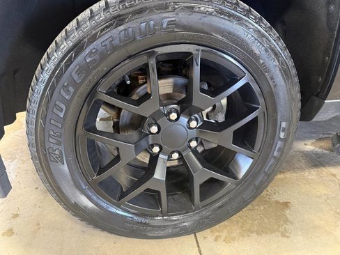 Used 2018 Chevrolet Silverado 1500 LT w/ All Star Edition AWD/4WD image 15