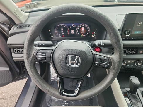 Certified 2023 Honda Accord EX image 19