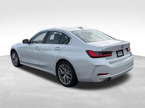 Used 2025 BMW 330i Sedan RWD image 5