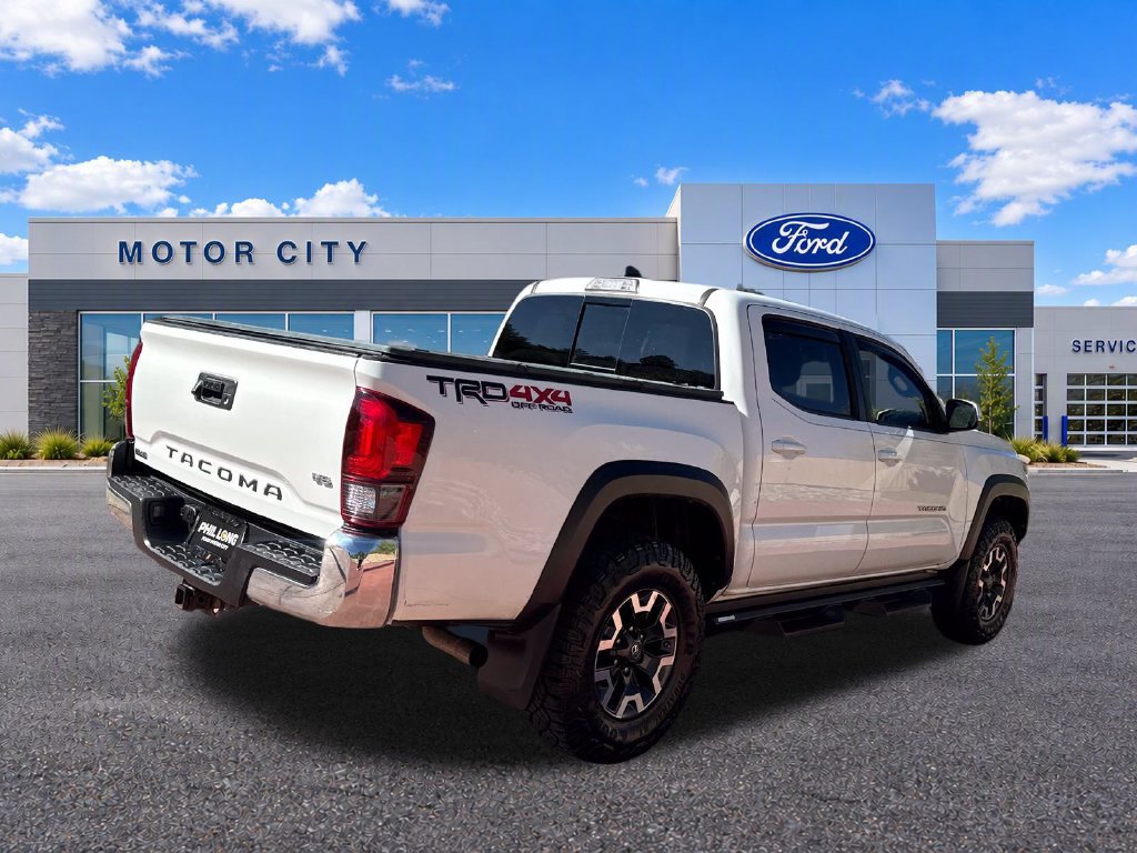Used 2019 Toyota Tacoma TRD Off-Road AWD/4WD image 7