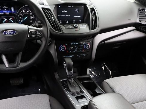 Used 2019 Ford Escape SE image 15