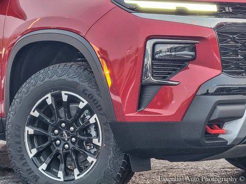 New 2026 Chevrolet Traverse Z71 w/ Driver Confidence Package image 3