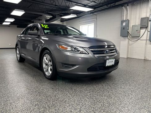 Used 2012 Ford Taurus SEL image 2