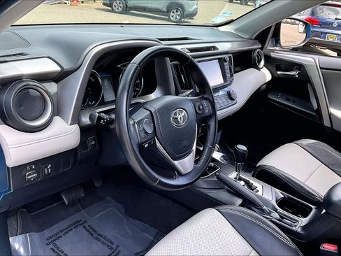 Used 2016 Toyota RAV4 XLE image 17
