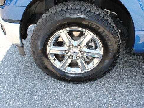 Used 2025 Ford F150 XLT w/ Equipment Group 301A Standard AWD/4WD image 11