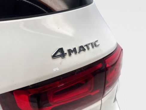 Used 2023 Mercedes-Benz GLB 250 4MATIC image 24