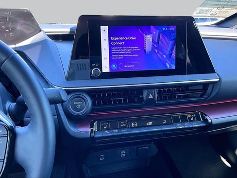 Used 2023 Toyota Prius Prime FWD image 6