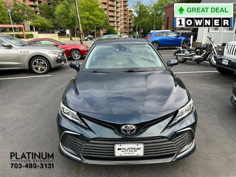 Used 2021 Toyota Camry LE w/ Convenience Package FWD image 5