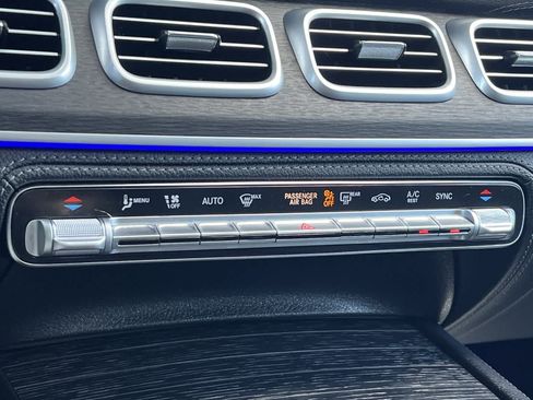 Used 2024 Mercedes-Benz GLE 450 4MATIC image 26