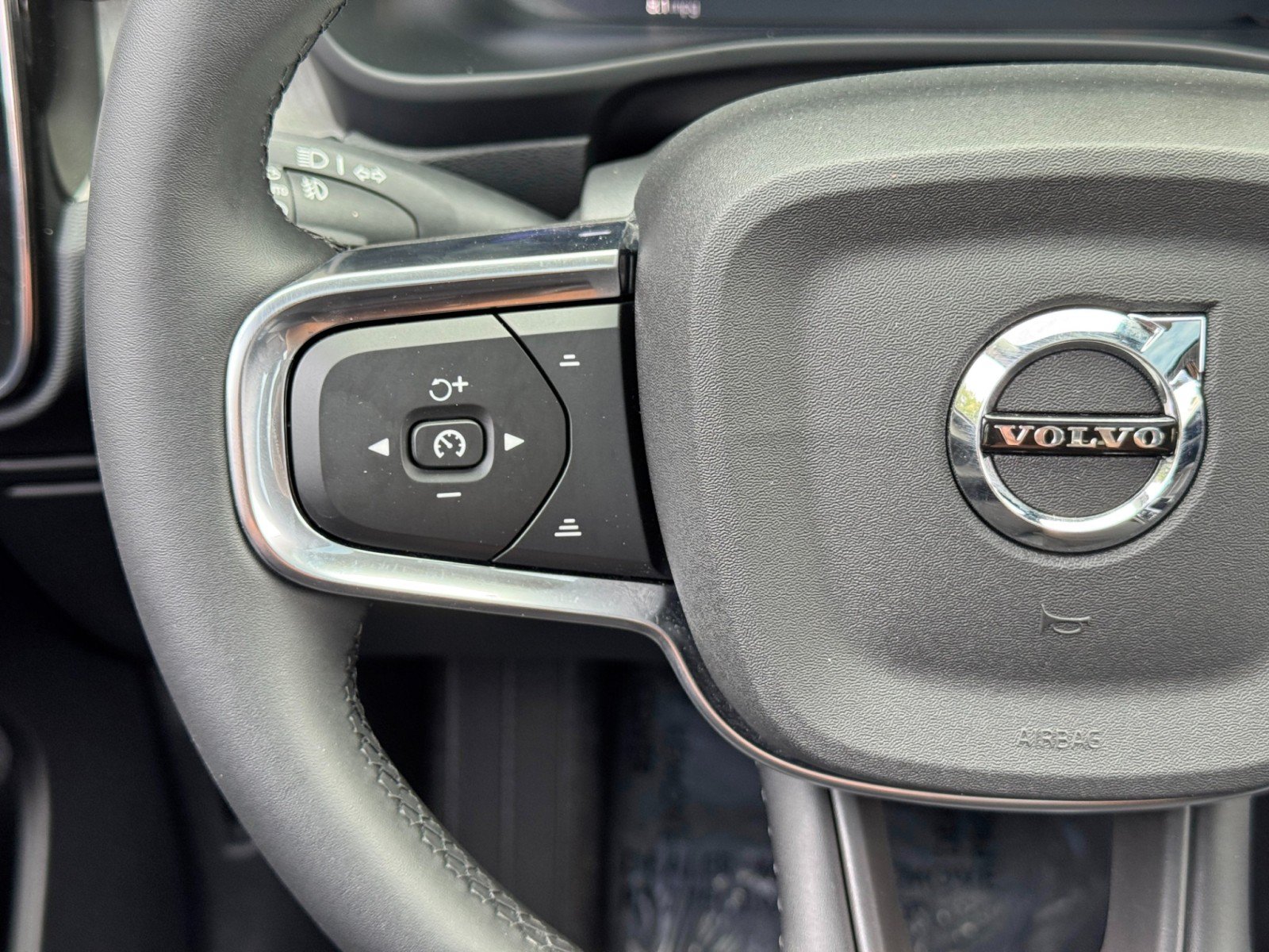 Used 2026 Volvo XC40 B5 Ultra w/ Climate Package AWD/4WD image 22