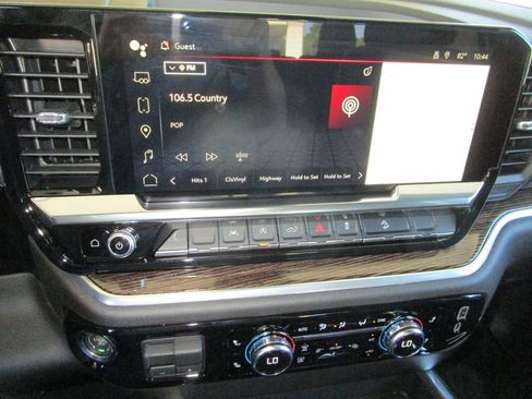 New 2026 GMC Sierra 1500 Elevation image 36