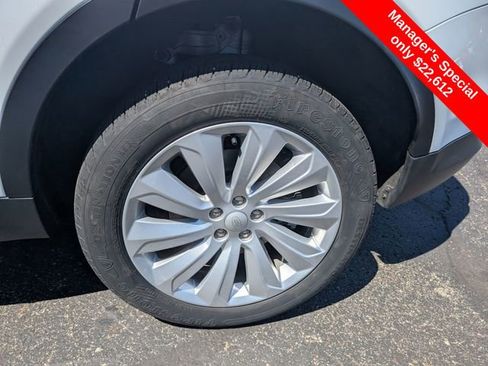 Used 2023 Land Rover Discovery Sport SE AWD/4WD image 22
