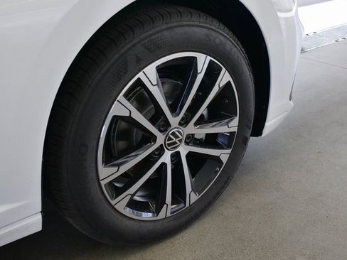 New 2025 Volkswagen Jetta Sport image 8