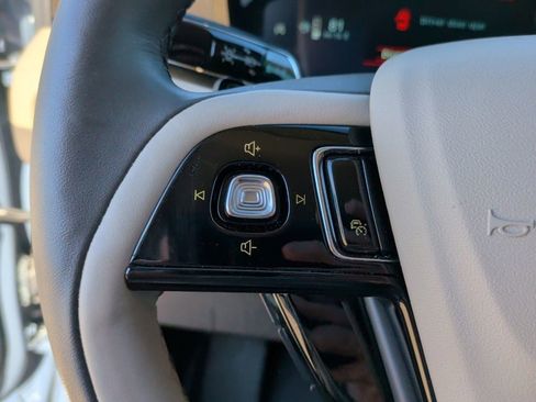 Used 2024 Lincoln Corsair Reserve w/ Equipment Group 201A image 18