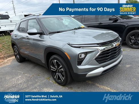 Used 2024 Chevrolet TrailBlazer LT w/ LT Cold Weather Package FWD image 1