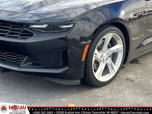 Certified 2022 Chevrolet Camaro LT w/ Technology Package image 9