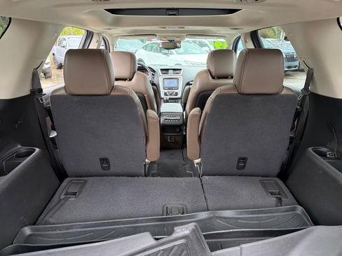 Used 2017 GMC Acadia Limited SLT image 34