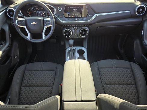 Used 2022 Chevrolet Blazer LT image 13