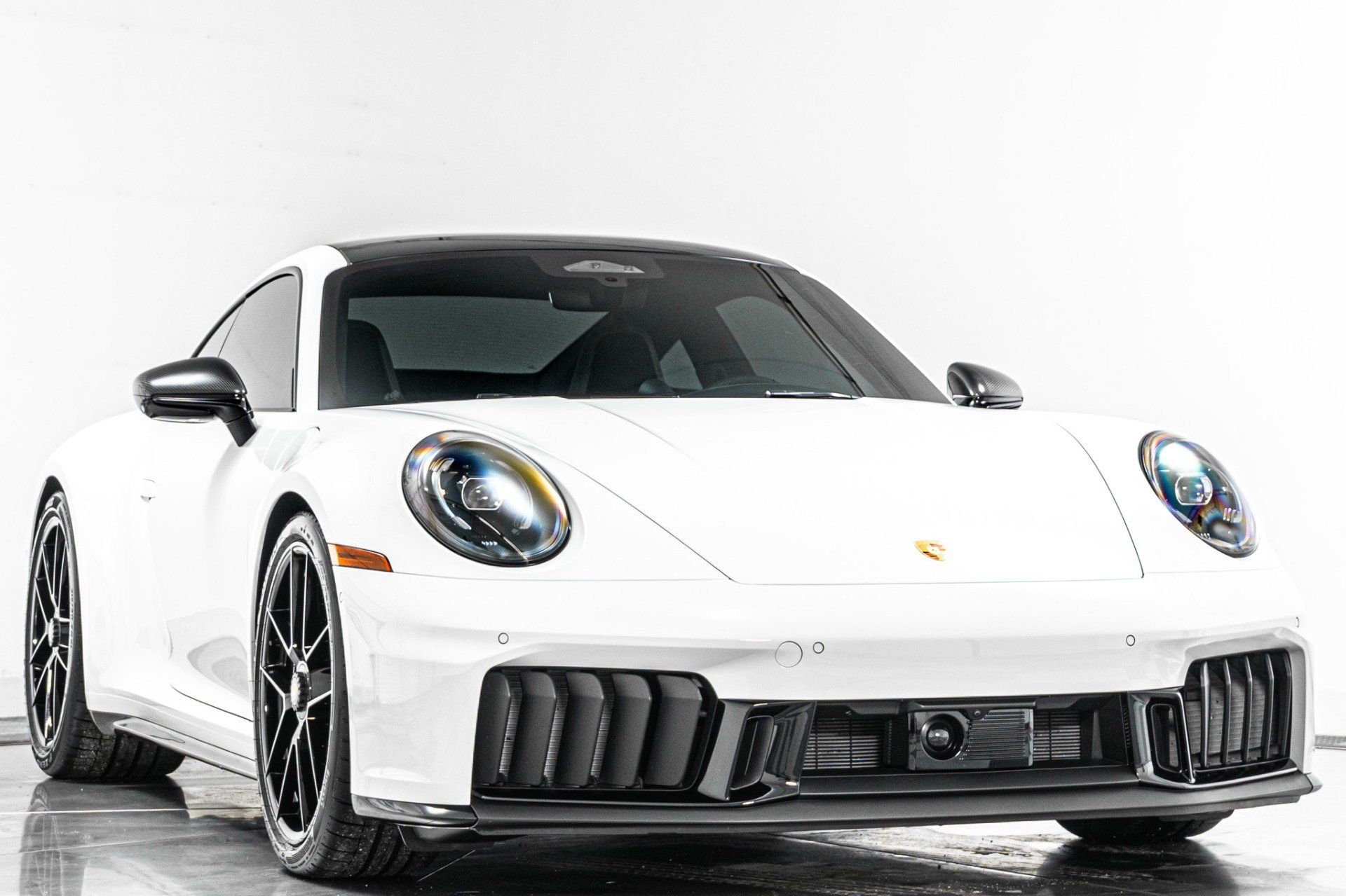 Used 2026 Porsche 911 Carrera 4 GTS AWD/4WD image 3