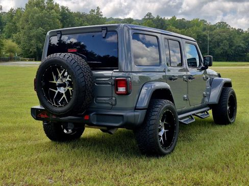 Used 2023 Jeep Wrangler Unlimited Sahara AWD/4WD image 10