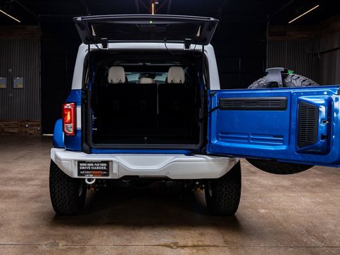 Used 2026 Ford Bronco Heritage Edition AWD/4WD image 9