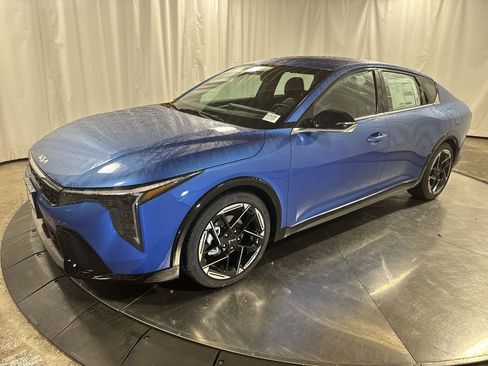 New 2025 Kia K4 GT-Line image 1