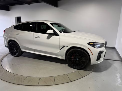 Used 2023 BMW X6 xDrive40i w/ M Sport Package AWD/4WD image 10