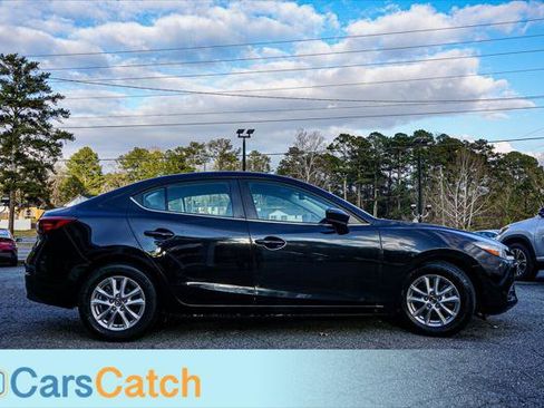 Used 2018 MAZDA MAZDA3 Sport w/ Preferred Equipment Package image 2