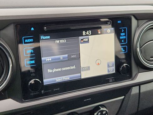 Used 2019 Toyota Tacoma TRD Off-Road image 24