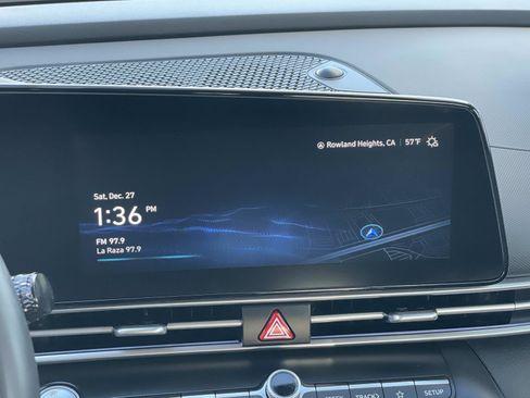 Certified 2023 Hyundai Elantra Limited image 10