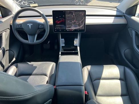 Used 2021 Tesla Model Y Long Range AWD/4WD image 10