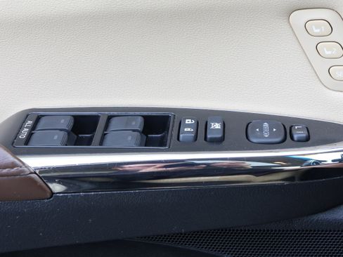 Used 2018 Toyota Avalon XLE Premium image 14