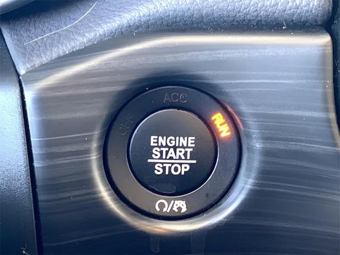 Used 2020 Jeep Grand Cherokee Limited w/ Luxury Group II image 37