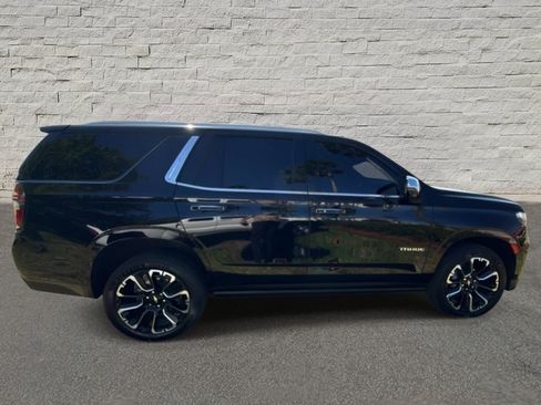Used 2023 Chevrolet Tahoe Premier AWD/4WD image 4