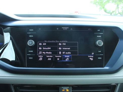 Used 2024 Volkswagen Taos SE FWD image 19