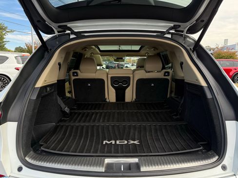 Used 2022 Acura MDX SH-AWD w/ Advance Package image 29