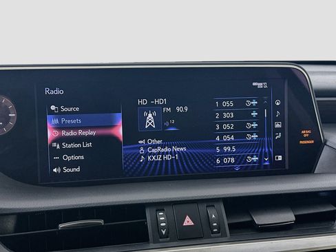 Used 2019 Lexus ES 300h w/ Premium Package FWD image 21