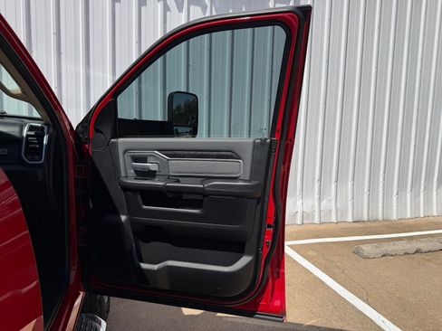 Used 2019 RAM 3500 Big Horn AWD/4WD image 25