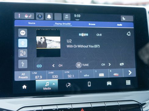 Used 2023 Jeep Compass Latitude image 16